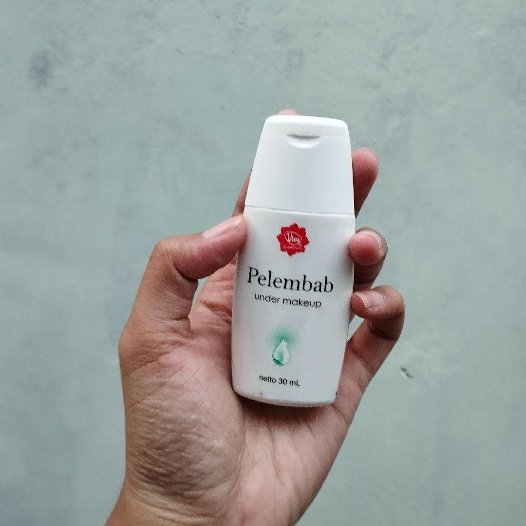 Viva Pelembab 30ml Under Make Up Lotion for Normal Dry Skin with Moisturizer & Vitamin E Daily Use