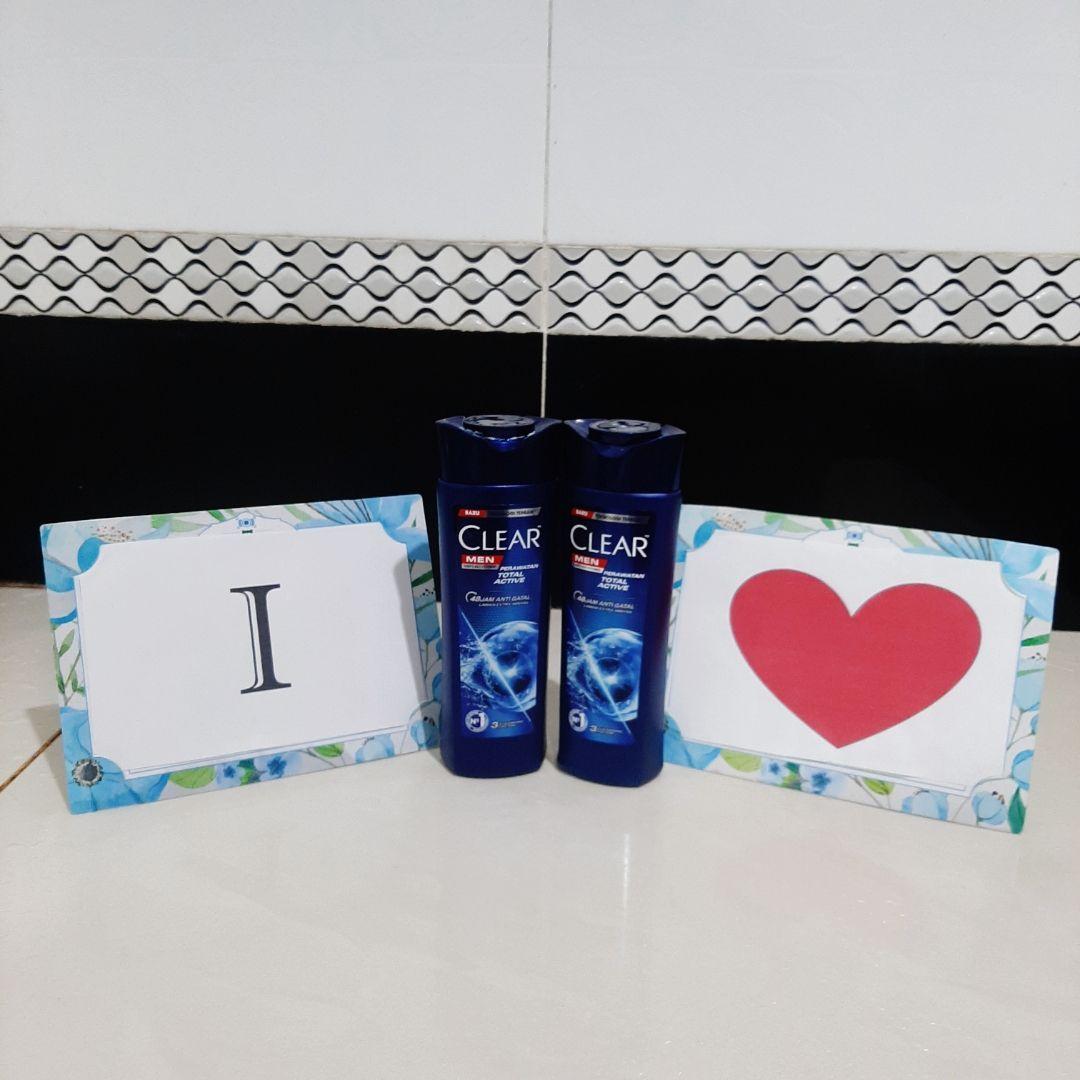 CLEAR Men Total Care Anti-Dandruff Shampoo - 3X Cleansing Power Fights Itch & Oil Menthol Fresh Active 160mL