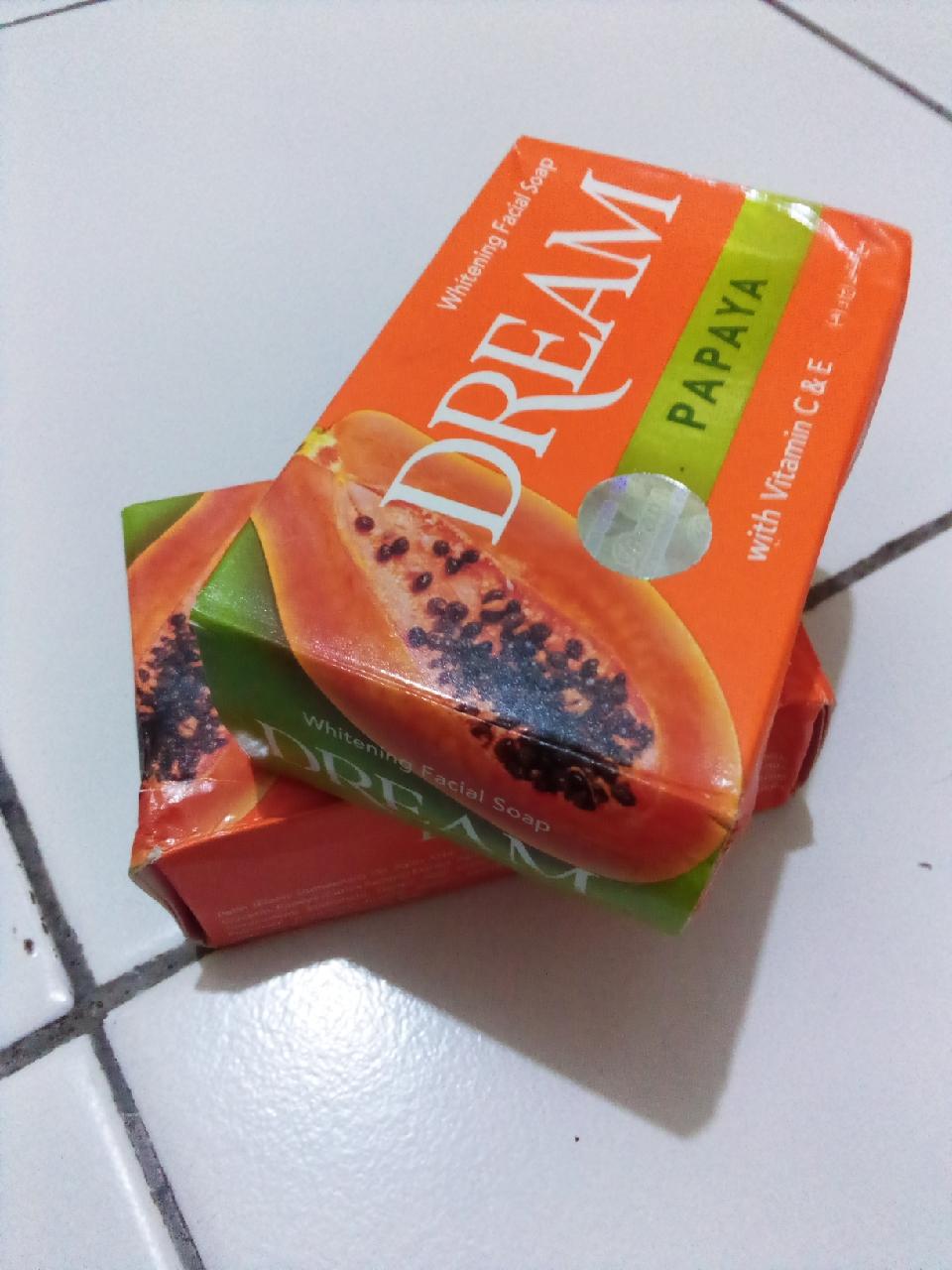 Dream Papaya Whitening Facial Soap with Vitamin C & E - 100g for Brightening & Gentle Cleansing