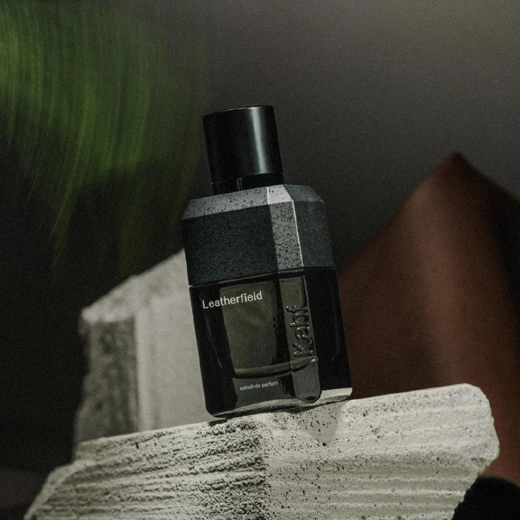 Kahf Leatherfield Extrait de Parfum 50 ml – Oracle Series – Long-Lasting Men’s Perfume with Green Leather Scent
