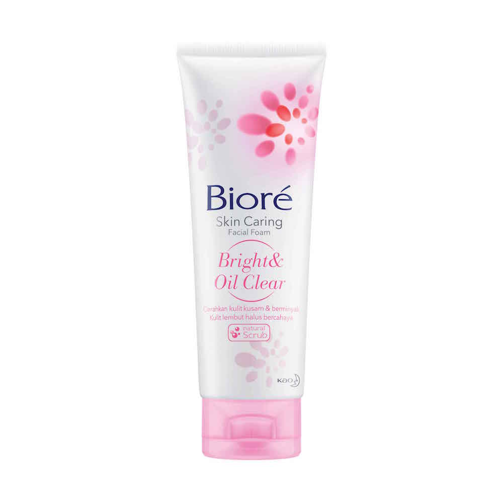 Biore Skin Caring Sabun Cuci Muka Untuk Kulit Berminyak Bright & Oil Clear Natural Scrub 100 gr - Facial Wash