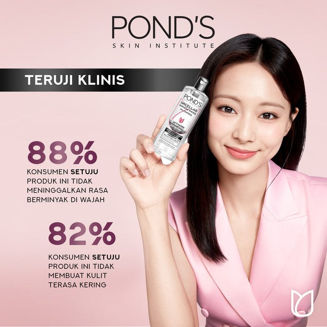 POND'S Micellar Water untuk Kulit Berjerawat dan Berminyak, Vitamin & Charcoal 100 ml