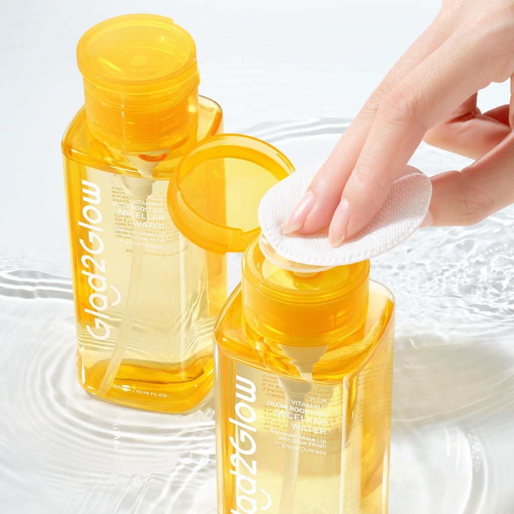 GLAD2GLOW YUJA VITAMIN C GLOW BOOSTING MICELLAR WATER-300ml Pembersih Wajah Make Up Remover Cleansing Water Mencerahkan Dark Spot Membersihkan makeup waterproof dan kotoran Memberikan rasa lembab dan mencerahkan kulit kusam