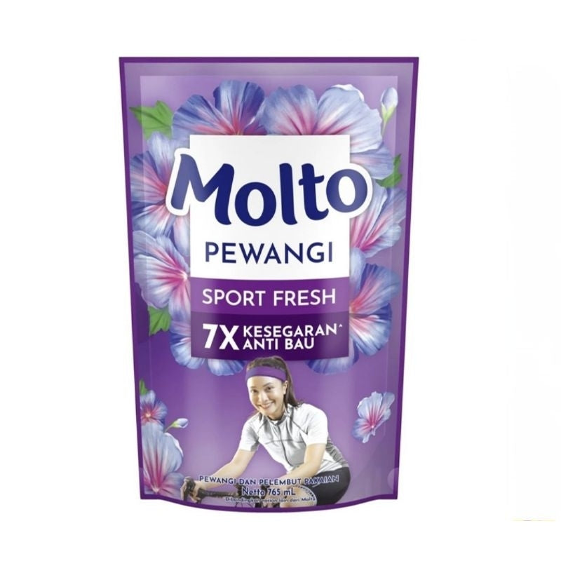 Molto Pelembut & Pewangi Pakaian Hijab Refill 765 ml