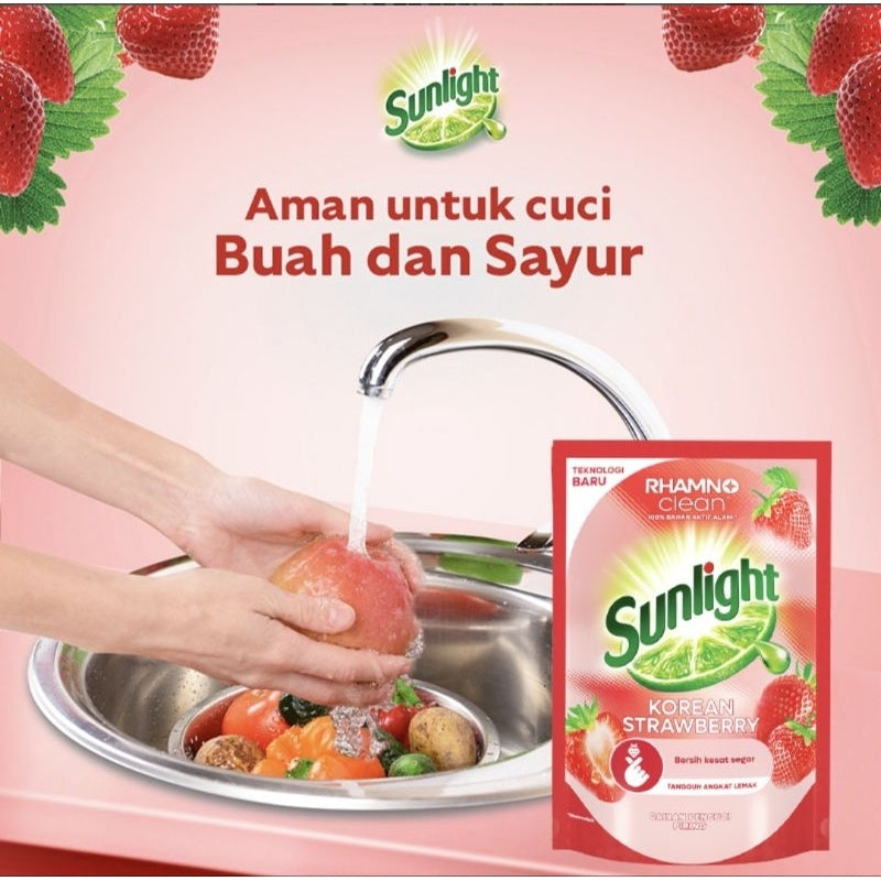 Sunlight Sabun Cuci Piring Extra Korean Strawberry Refill 600 ml