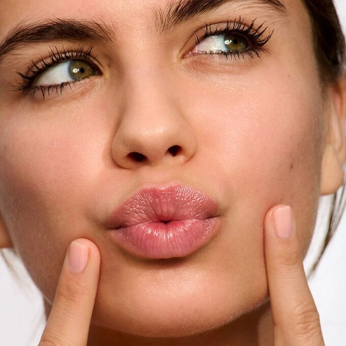 CLARINS Lip Oil Balm - Pelembab Bibir