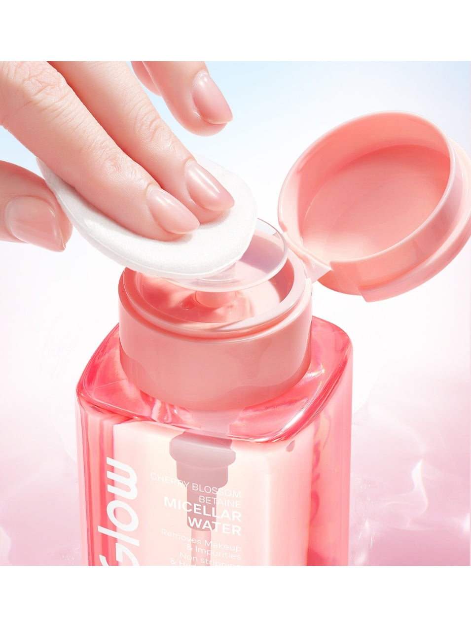 [READY STOCK] Glad2Glow Cherry Blossom Micellar Water 300ml Untuk Semua Kulit Lembut cleansing oil Penghapus Makeup Waterproof Hapus Riasan Tahan Air dengan Centella dan Tanpa Iritasi untuk Kulit Sensitif dan Berjerawat g2glow official store